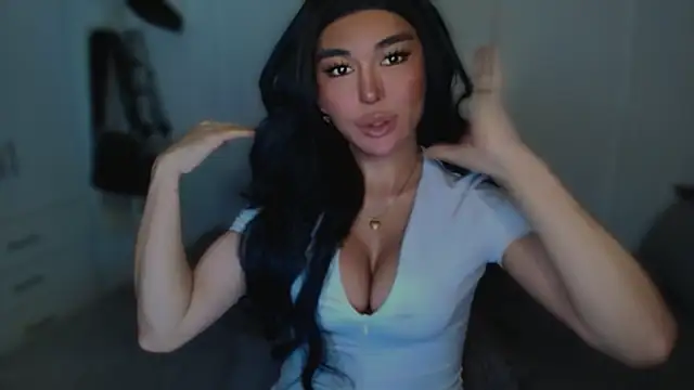 Snapshot of mxshemale_ladyboy chatting on March 8, 12:00 am mxshemale ladyboy online show from March 8, 12:00 am