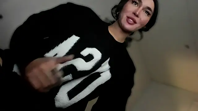 Snapshot of mxshemale_ladyboy chatting on October 3, 8:39 pm mxshemale ladyboy online show from October 3, 8:39 pm