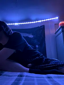 Snapshot of beastjohnson chatting on December 19, 9:16 am beastjohnson online show from December 19, 9:16 am