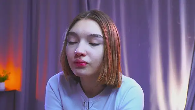 Leyla crsh online show from March 15, 5:02 am