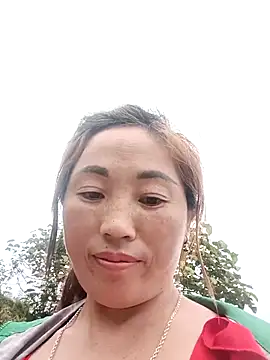 Snapshot of seacyre chatting on April 24, 12:24 am seacyre online show from April 24, 12:24 am