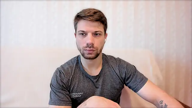 Snapshot of Tony_Wolf chatting on May 23, 11:14 am Tony Wolf online show from May 23, 11:14 am