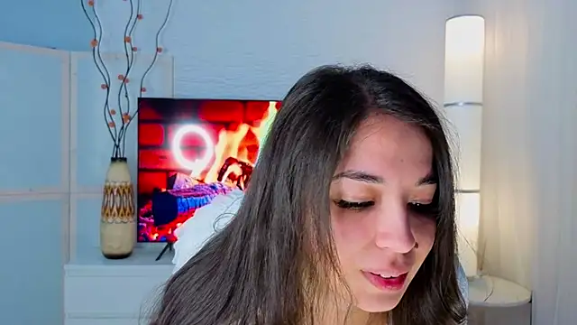 EmmyNoel online show from May 28, 7:11 pm