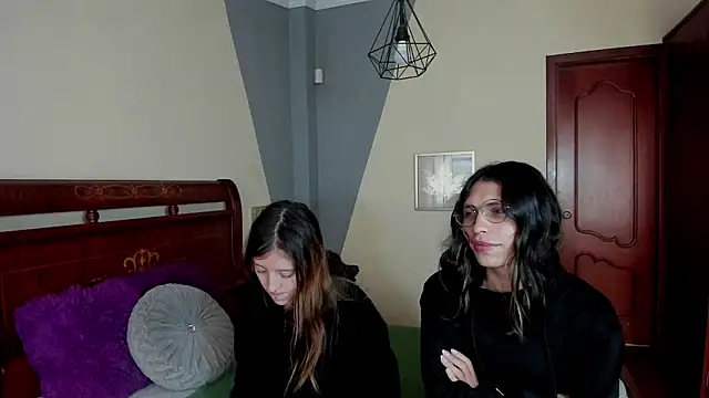 Briar y Blair online show from January 19, 2:21 pm