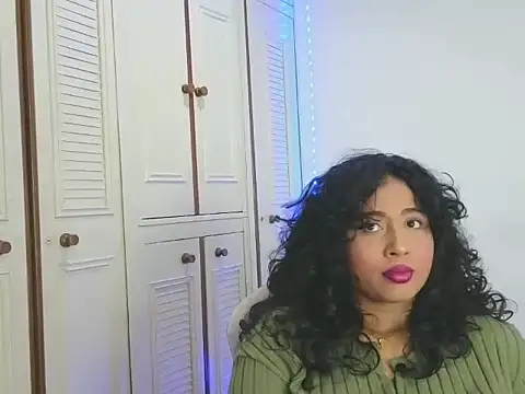 Valery  lovex online show from April 18, 11:27 pm