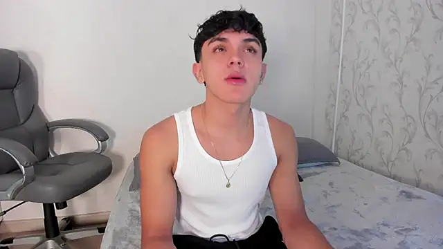  TaylorBlack online show from March 28, 11:21 am