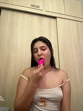 Camila sanchez25 online show from February 4, 9:42 pm