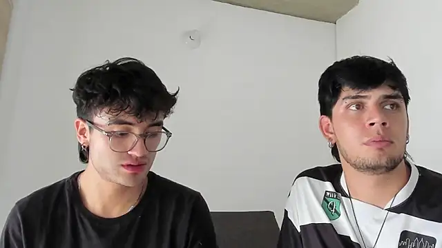 charlie dicker online show from February 7, 7:06 pm