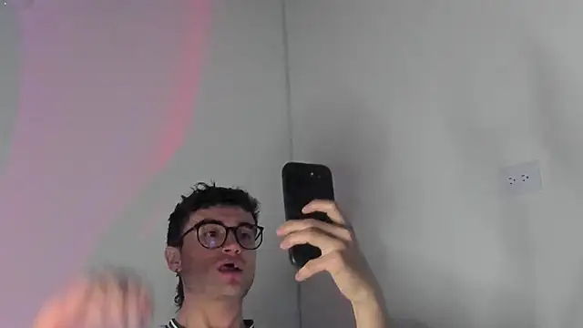 charlie dicker online show from March 15, 1:33 am