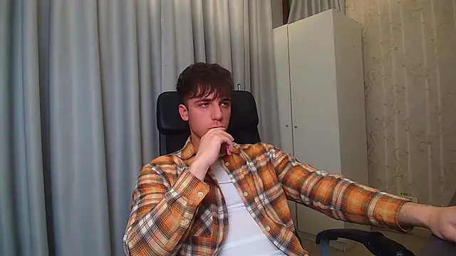 KellenWest online show from January 9, 5:10 am