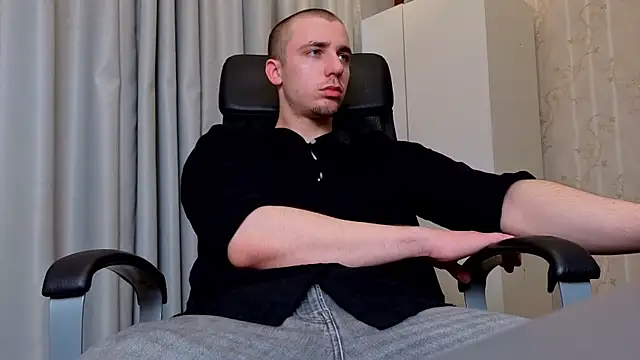 KellenWest online show from April 4, 4:22 am