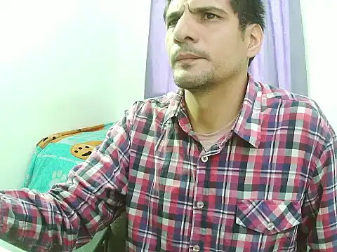 Snapshot of Adam_Arango chatting on December 17, 8:26 pm Adam Arango online show from December 17, 8:26 pm