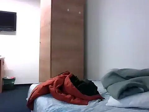 sweetpinoy2027 online show from April 1, 3:20 pm