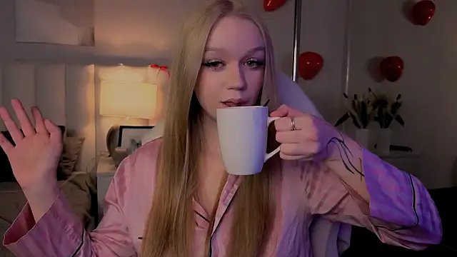 my liss online show from February 21, 10:00 pm