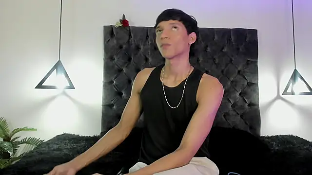 Snapshot of im_ralff chatting on May 28, 5:54 pm im ralff online show from May 28, 5:54 pm