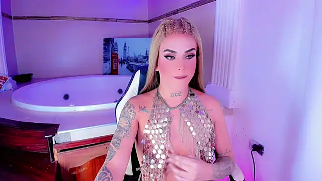 Snapshot of miludollts chatting on January 12, 4:01 pm miludollts online show from January 12, 4:01 pm