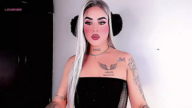 Snapshot of miludollts chatting on March 2, 9:16 am miludollts online show from March 2, 9:16 am