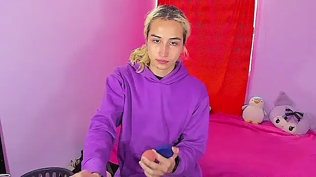 Snapshot of Elis-Darling chatting on January 15, 5:05 pm Elis-Darling online show from January 15, 5:05 pm