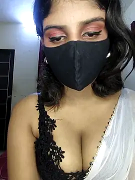 Snapshot of Zaayaa_2 chatting on February 12, 8:04 pm Zaayaa 2 online show from February 12, 8:04 pm