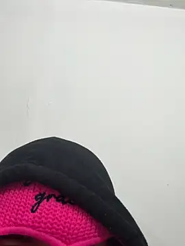 Snapshot of carolwet555 chatting on December 16, 7:13 am carolwet555 online show from December 16, 7:13 am