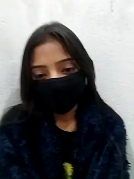 Snapshot of Cute_-girl chatting on December 16, 6:40 am Cute -girl online show from December 16, 6:40 am