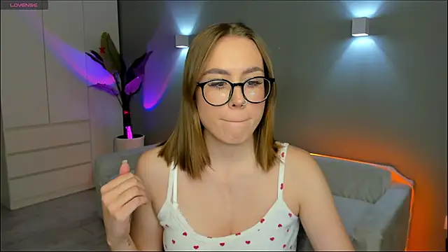 Aurelia Voss online show from January 12, 9:31 pm