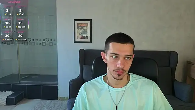 Snapshot of KaydenDrew chatting on June 30, 4:24 am KaydenDrew online show from June 30, 4:24 am