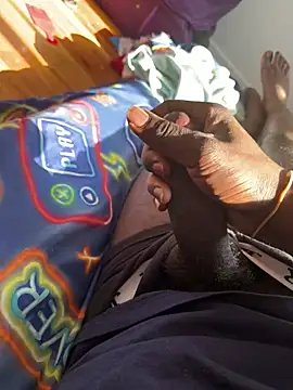 Sweetley online show from April 9, 2:11 pm