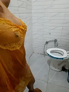 Geeta rani79 online show from April 15, 4:41 am