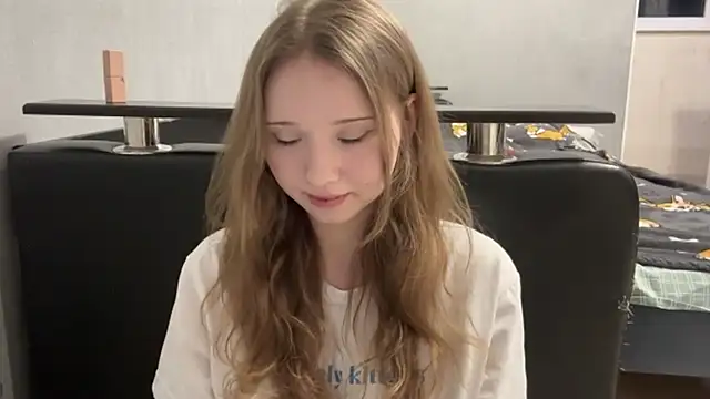 Princessofcashe online show from December 17, 4:13 pm