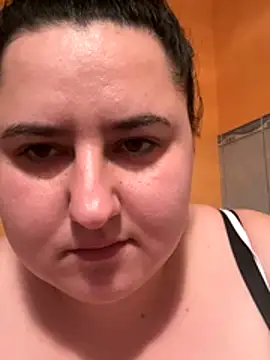 Snapshot of LOVE_LIEBE chatting on December 17, 4:35 pm LOVE LIEBE online show from December 17, 4:35 pm