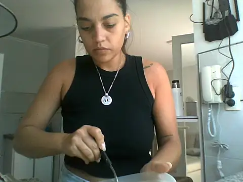 Snapshot of catherinexx1 chatting on December 16, 2:22 pm catherinexx1 online show from December 16, 2:22 pm