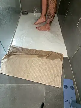 Klarry69 online show from April 13, 9:37 am