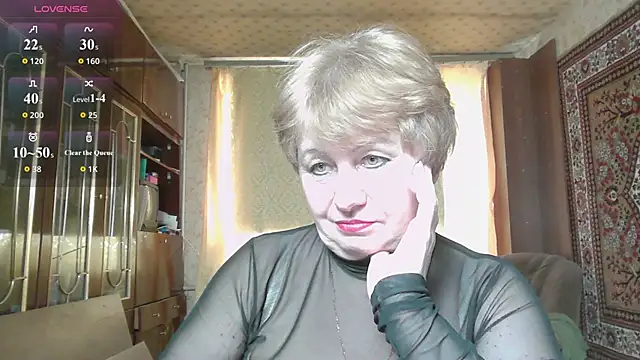 Casey peach online show from May 9, 11:15 am