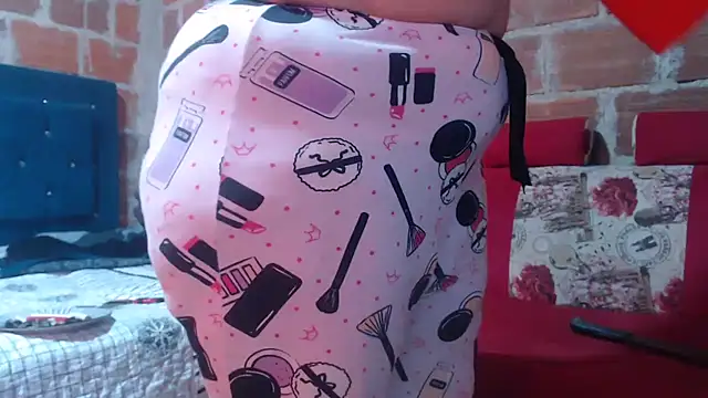 Snapshot of Real_sexy chatting on June 23, 4:05 pm Real sexy online show from June 23, 4:05 pm
