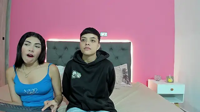 Snapshot of ariloe_quintero chatting on January 7, 12:29 pm ariloe quintero online show from January 7, 12:29 pm