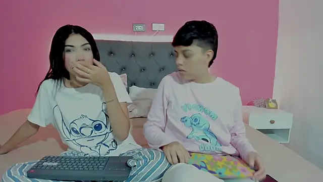 Snapshot of ariloe_quintero chatting on January 12, 1:16 pm ariloe quintero online show from January 12, 1:16 pm