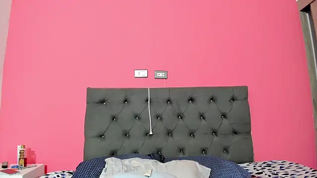 Snapshot of ariloe_quintero chatting on February 7, 1:15 pm ariloe quintero online show from February 7, 1:15 pm