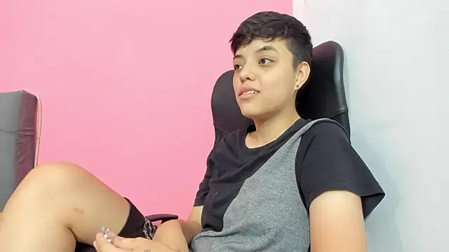 ariloe quintero online show from April 6, 1:34 pm