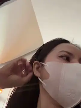 bi biii online show from February 9, 4:16 am