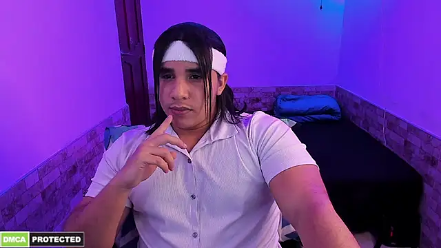Snapshot of latinboyfit chatting on April 26, 9:56 pm latinboyfit online show from April 26, 9:56 pm