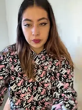 justmariee online show from January 15, 6:55 pm