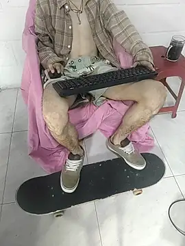 sk8-boy online show from March 7, 3:09 pm