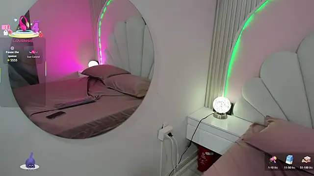 Snapshot of Ary__cherry chatting on December 19, 8:27 pm Ary cherry online show from December 19, 8:27 pm