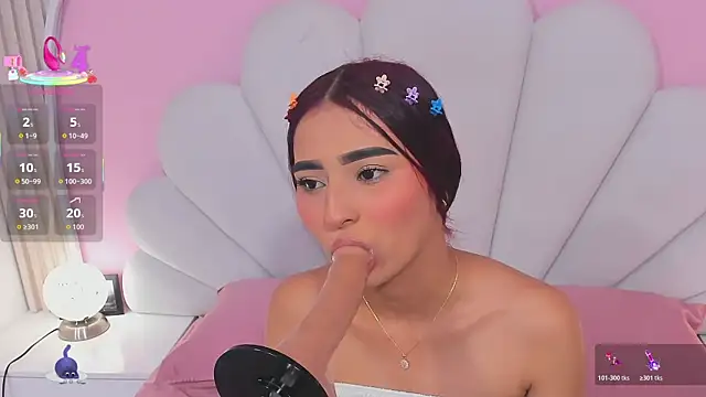 Snapshot of Ary__cherry chatting on December 20, 8:38 pm Ary cherry online show from December 20, 8:38 pm