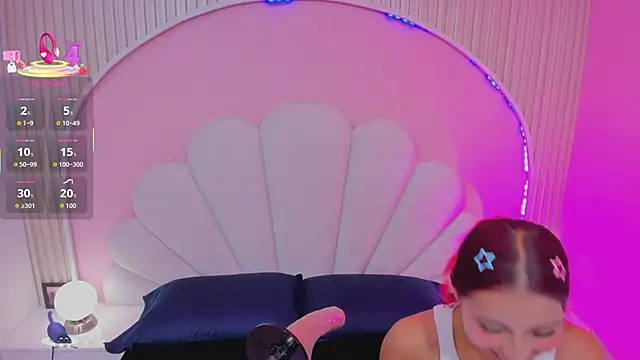 Snapshot of Ary__cherry chatting on January 8, 8:44 pm Ary cherry online show from January 8, 8:44 pm