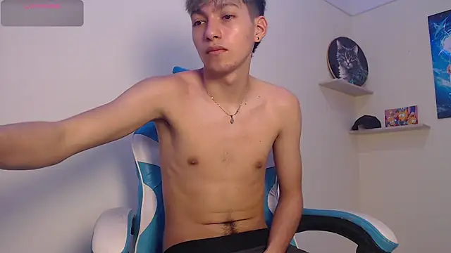 Snapshot of harry_jonshon69 chatting on April 28, 2:00 pm harry jonshon69 online show from April 28, 2:00 pm