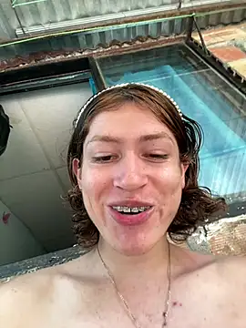 Snapshot of Koral_10 chatting on June 14, 4:20 pm Koral 10 online show from June 14, 4:20 pm