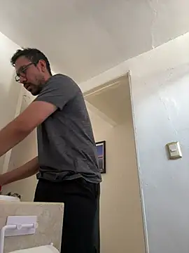 AdrianGarcia89 online show from April 12, 6:57 pm