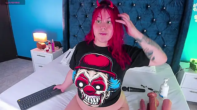 Issa Clark01 online show from March 12, 12:28 am